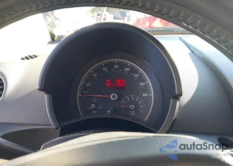 2009 Volkswagen New Beetle 2.5L z USA, uszkodzony, nr VIN 3VWRF31Y29M405182